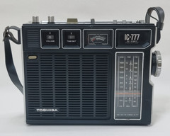 Vintage Toshiba Radio IC-777 – For Parts only