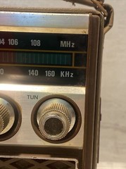 Soundesign Model 2223D Tested Works AM/FM Portable Radio Leather Hong Kong AC/DC