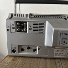 2 GENERAL ELECTRIC GE STEREO MICROCASSETTE BOOMBOX RADIO TV RARE 3XM3214E JAPAN