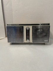 RCA Victor Transistor Radio RGA39W-Walnut Works RCA
