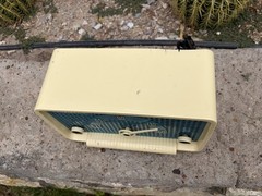 Vintage Majestic AM radio turquoise NO Motorola Starlite GE RCA