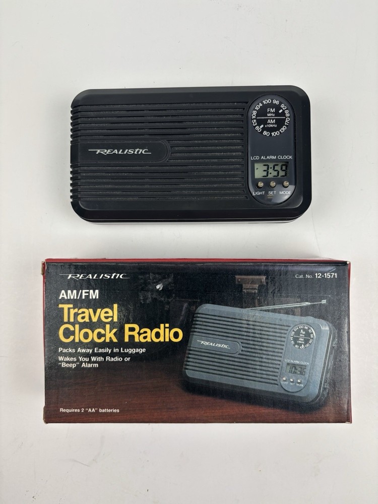 Vintage Realistic AM/FM Travel Clock Radio Radio Shack # 12-1517 tested With Box