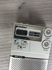 Vintage Panasonic RF-016 Mr Thin AM FM Pocket Radio Clock Alarm Japan FOR PARTS