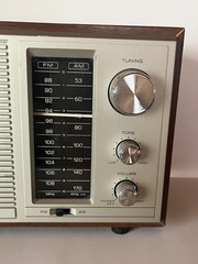 Radio Shack Realistic MTA-15 AM/FM Table Top Radio Model # 12-695 Vintage Tested
