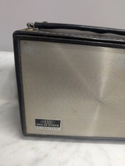 AMC Solid State SW/AM/FM SHORT WAVE PORTABLE AC/BATTERY Radio TF-316