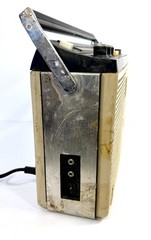 Vintage MacDonald Portable Stereo 8 track AM-FM MPX Radio 8Psr 3000