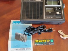 Panasonic RF-1060 3-Band Portable Radio AM FM PSB AC Battery Excellent Condition