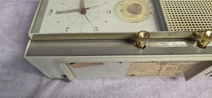 Westinghouse Clock Radio Model H-722T6. Turns On Only Get One Station.
