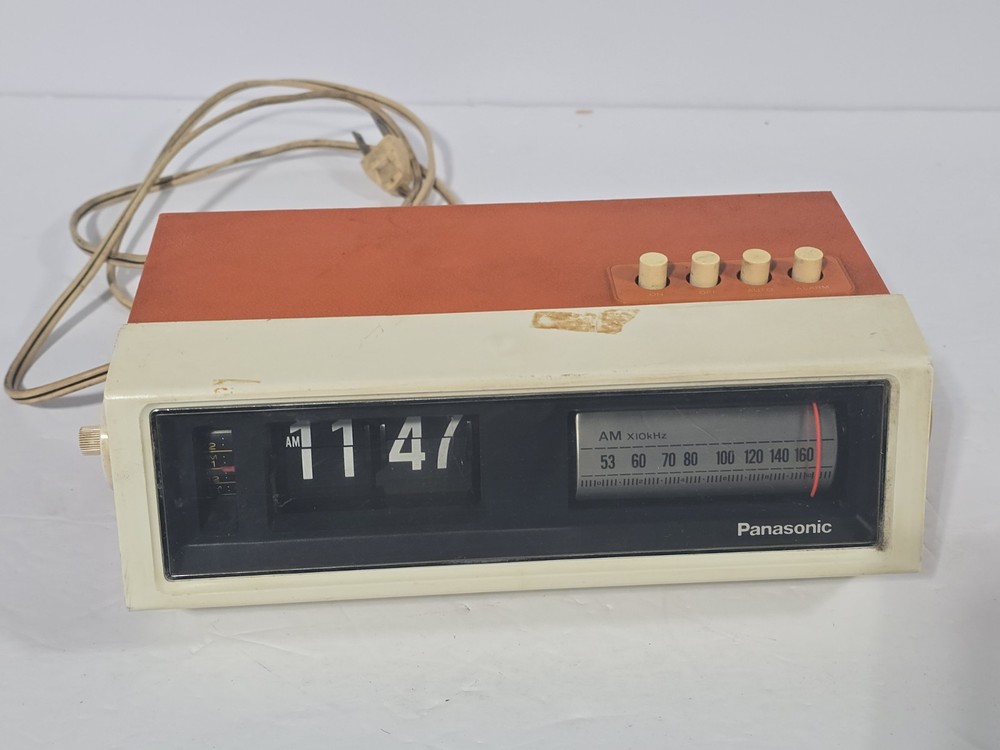 Vintage Panasonic RC-1122 Radio Alarm Clock AM Flip Number 1970s – WORKING