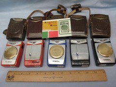 WORKING BLACK 1959 VISTA ROUND GRILLE 6 TRANSISTOR RADIO- RADIOORPHANAGE