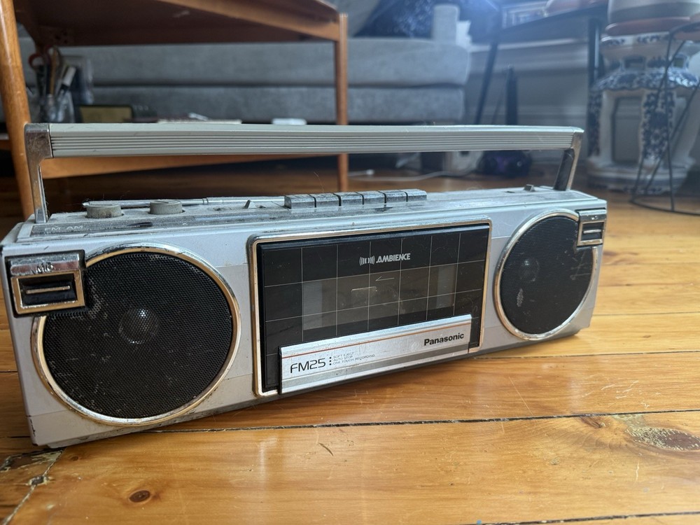 Panasonic RX-FM25 Vintage FM/AM Stereo Radio Cassette Player