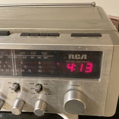 Vintage RCA CGR 056S Tv Radio Weather Portable AC DC Auto Adapter As Is