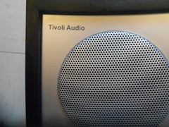 VINTAGE TIVOLI AUDIO WOODGRAIN TABLE TOP AM/FM RADIO 2000&rsquo;S