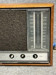 General Electric T2270B Radio AM/FM Dual Speaker Solid State 120 Volt 10 Watt