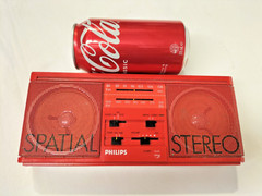 Scarce Vintage Radio Philips Spatial Stereo D-1690 Red Philips D1690 – runs – AF