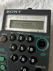 Sony Air-8 Handheld Synthesized Receiver 4-Band PSB/AIR/FM/AM Radio