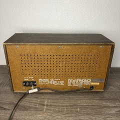 Vintage 1970&rsquo;s SONY TFM-9440W Solid-State AM/FM Table Top Radio Works!