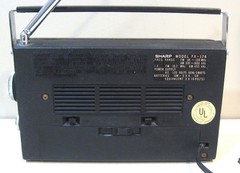 1975 Vintage SHARP AM/FM TRANSISTOR RADIO Model FX-176 – Works See Details