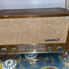 VTG Magnavox High Fidelity AM/FM Radio Wood Case Works Used Good