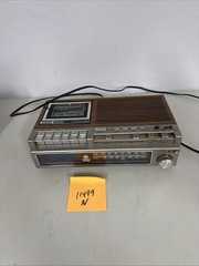 General Electric (GE) model 7-4975 C clock radio w/ Alarm, and Tape Player VTG