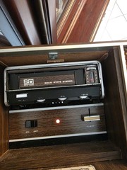 Belle Wood MODEL 1880 Woodgrain Radio w/ Tape Adapter & .. Vintage Or For Parts