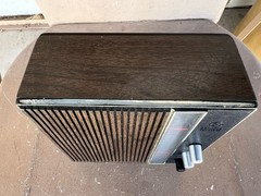 Vintage GE Radio T2259D Am/Fm Plastic Wood Grain Look – Sounds Great -Light Wear