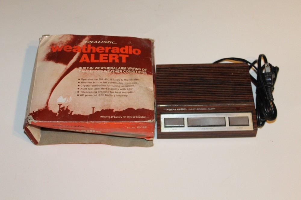 Realistic Model 12-140 Weatheradio Weather Alert Radio Vintage Faux Wood Grain