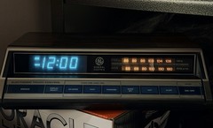 Vtg 80&rsquo;s General Electric Clock Radio 7-4662B Blue Digital *TESTED, WORKS* VGUC!