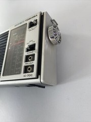 Vintage Toshiba Solid State Radio FM/SW/MW 3 Band IC-700 ICFET *Read Desc