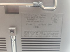 Vintage GE General Electric Spacemaker Portable TV AM/FM Radio 7-7650A READ
