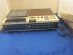 Vintage GE 7-4956B FM/AM Clock Radio Cassette Player Recorder Tested & Working!