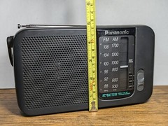 Vintage – Panasonic AM/FM Portable 8&Prime; Radio, RF-544 Battery Powered, Works