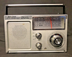 VINTAGE LENOXX SOUND MODEL PR-36 AM/FM/TV/WEATHER 4 BAND RADIO BOX MANUAL