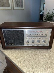 Vintage Panasonic Wood AM/FM Table Radio Model RE-784 Two Band Table Top Works