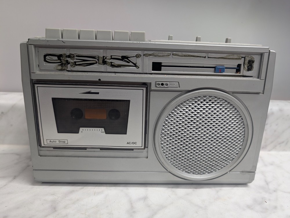 Stewart AM/FM Cassette Tape Deck Radio ST-1061 ~FOR PARTS/REPAIR