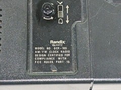 Vintage Randix QCR-18S Portable Radio & Alarm Clock (ZD)
