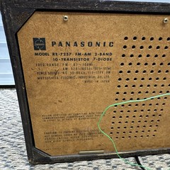Panasonic RE-7259 FM-AM 2-Band Desktop Tabletop Wood Radio Vintage 1975 TESTED