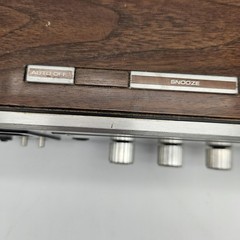 Vintage Soundesign 3970A AM FM Stereo Electronic Clock Radio Woodgrain Japan