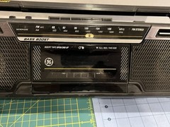 Vintage GE portable radio boombox w/ tape player model 3-5624A – Tested & works!