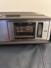 Sears Model 564.23152350 AM FM Electronic Clock Radio Alarm 1983 Works Fine