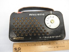 WORKING BLACK 1959 REALISTIC 8 TRANSISTOR RADIO-by TOSHIBA RADIOORPHANAGE