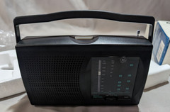 GE General Electric Portable AM FM Radio 7-2946 With Instant Weather & TV Band