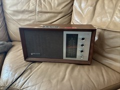 Vintage Panasonic RE-7257 Solid State 2 Band Tuning FM/AM Radio