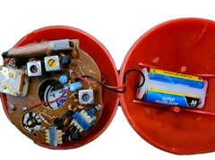 Vintage 1970&rsquo;s Computron Strawberry Tunes Novelty AM Radio Made In Hong Kong