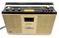 Vintage MacDonald Portable Stereo 8 track AM-FM MPX Radio 8Psr 3000