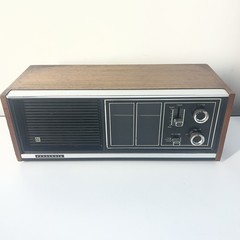 1970’s Panasonic Model RE-7371 Solid State AM / FM Wood Radio – Works Great