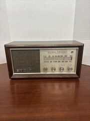 National Panasonic Model RE-784 Radio, 2-band FM/AM tabletop/ 1960s***Parts