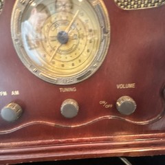 Vintage Cathedral Style Tabletop AM/FM Radio Wood Look Cabinet