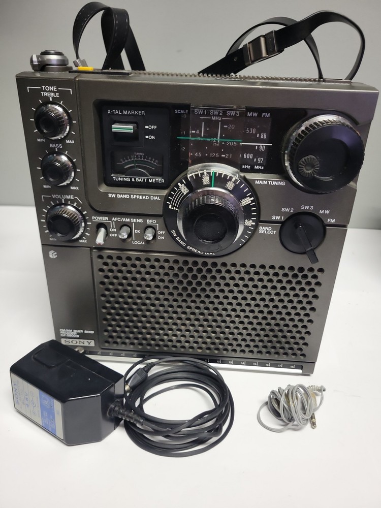 SONY FM/MW/SW 5 Band Receiver Model No ICF-5900W Tested Works *video* READ