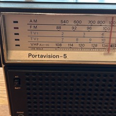 Vintage Portable Radio Realistic Patrolman-50 Raidoshack Chrome tested works